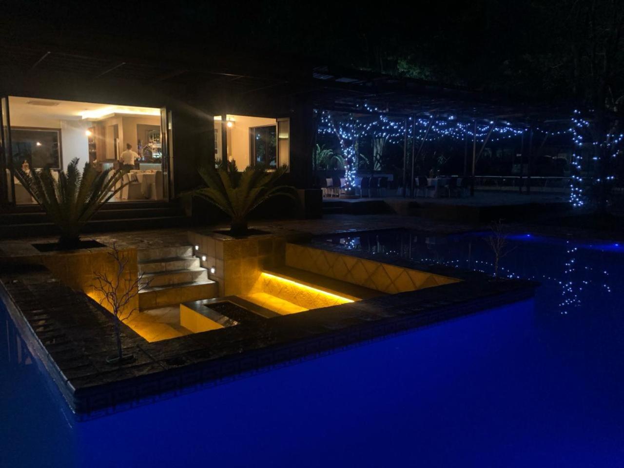 Manor Hills Guest Lodge Rustenburg Exterior foto